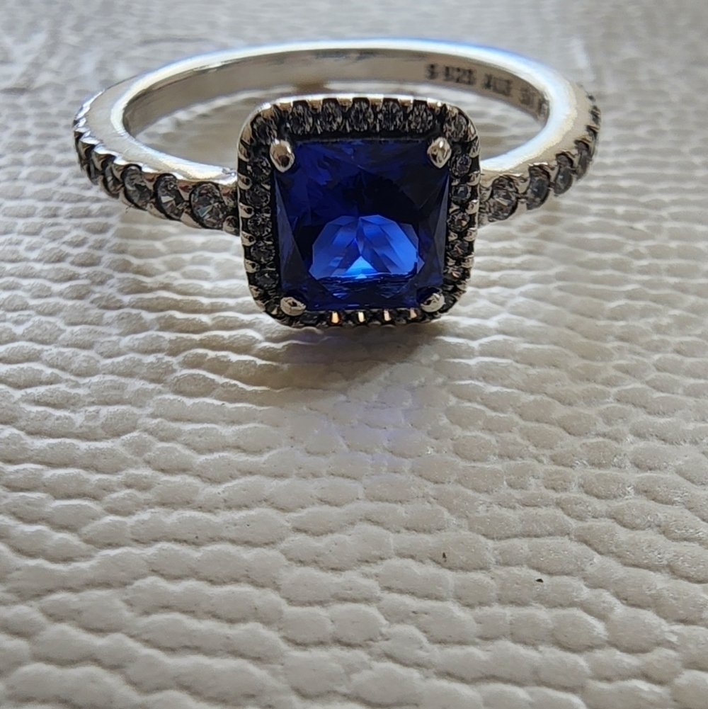 Pandora Timeless Elegance Ring, True Blue Crystal & Clear Cubic Zirconia - Picture 7 of 11